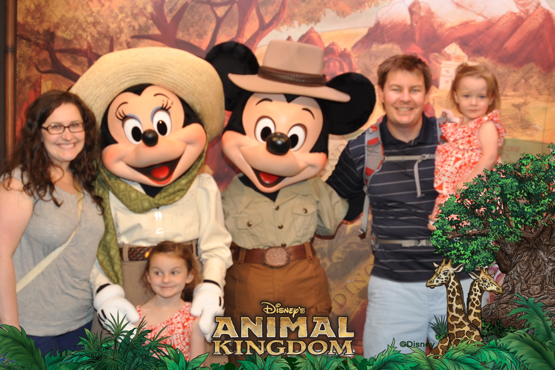Meeting Safari Minnie and Mickey!